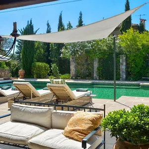 La Maison De Platane Bed & Breakfast